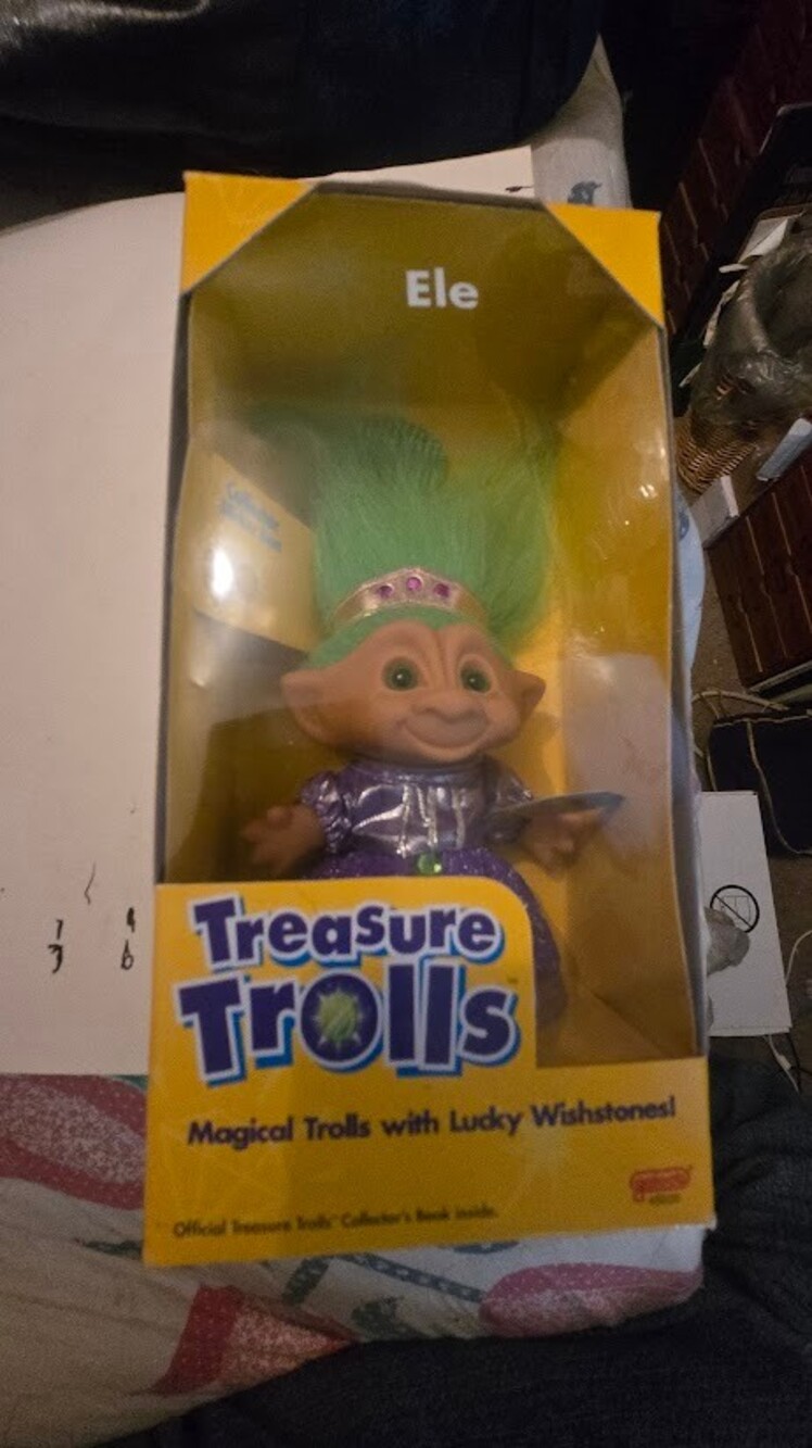 Treasure Trolls Ele Doll Green Hair Purple Outfit Vintage